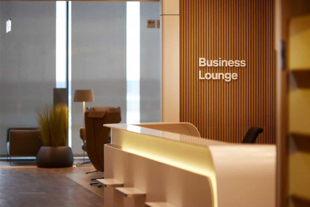Business-Senator Lounge